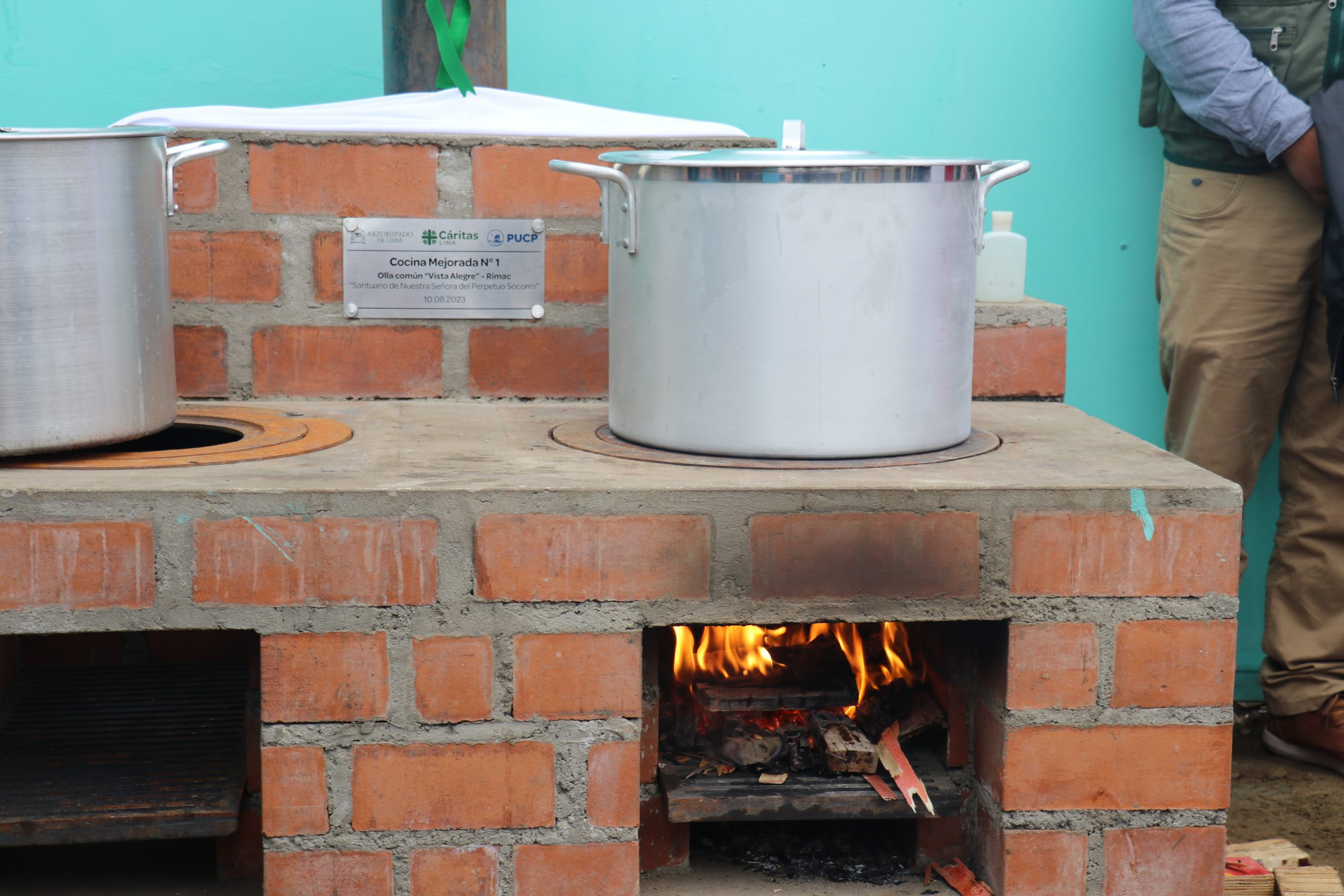 Inauguración de Cocinas Mejoradas en 20 ollas comunes de Lima